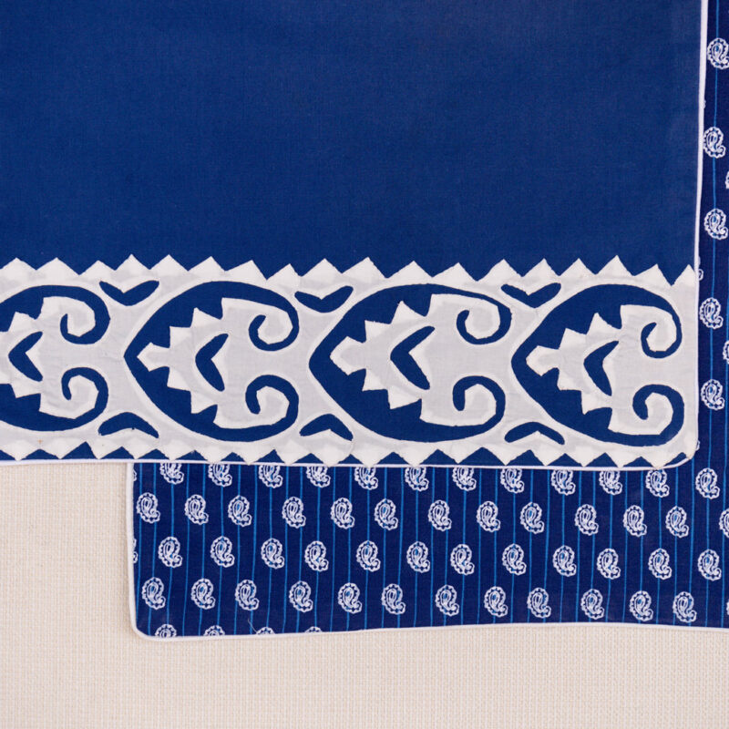 Navy with White Table Mats