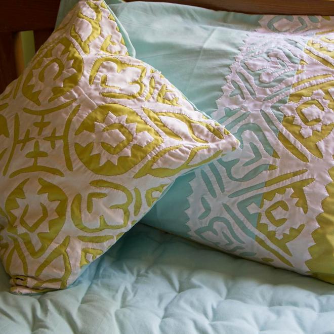 Lime green with turquoise and white rilli