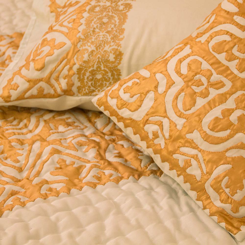 Mint Bridal with gold rilli