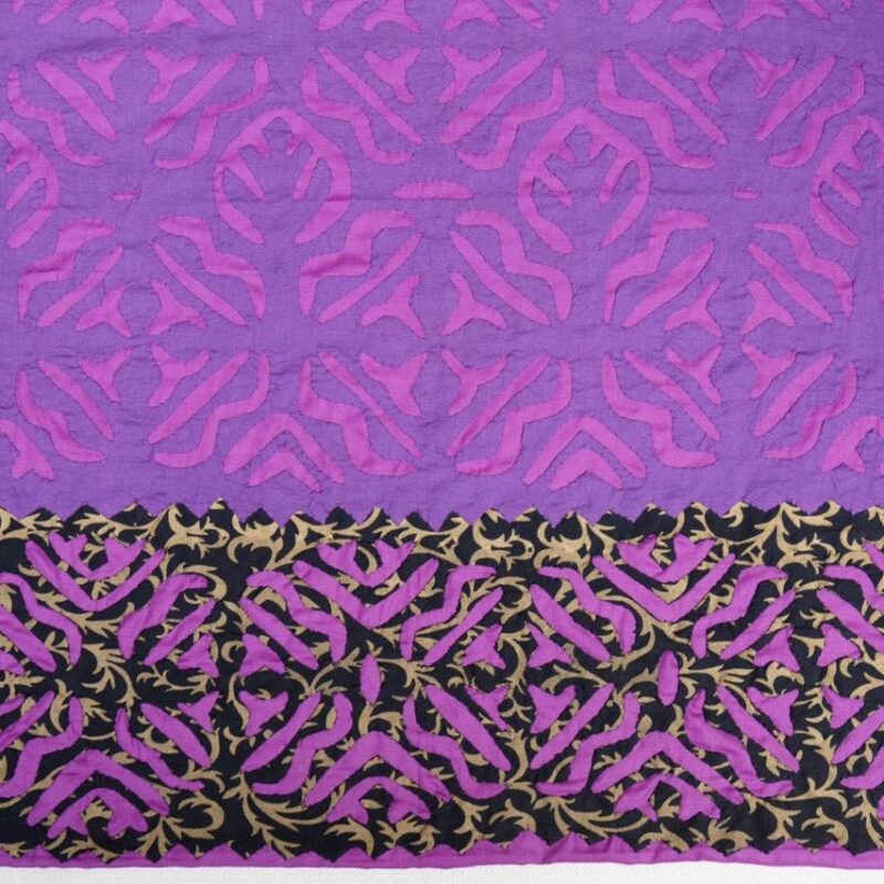 rilli with a black screenprinted