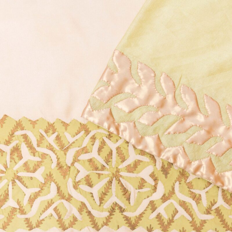 shirt with green screenprinted rilli